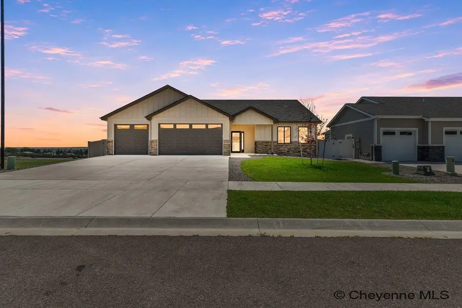 5713 Opal Dr, Cheyenne, WY 82009 - #2