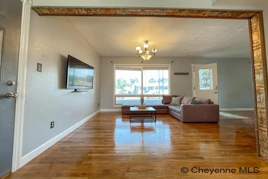 3933 E 8th St, Cheyenne, WY 82001 - #3