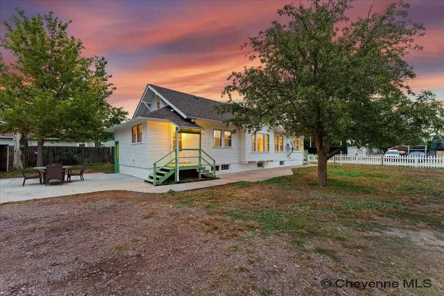 210 S Prairie Ave, Burns, WY 82053 - #2