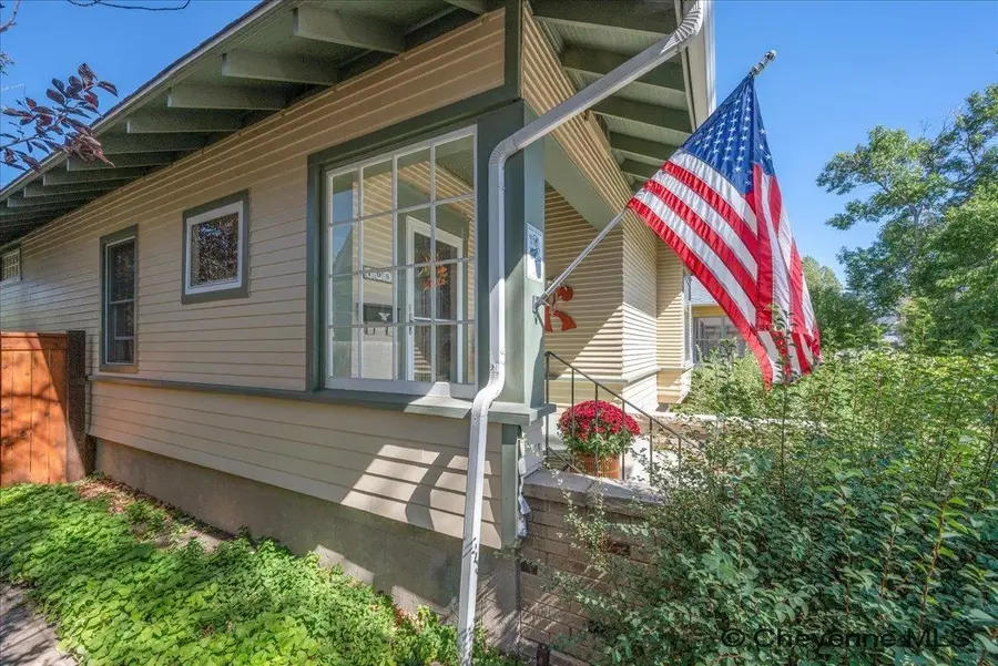 108 E 27th St, Cheyenne, WY 82001 - #3