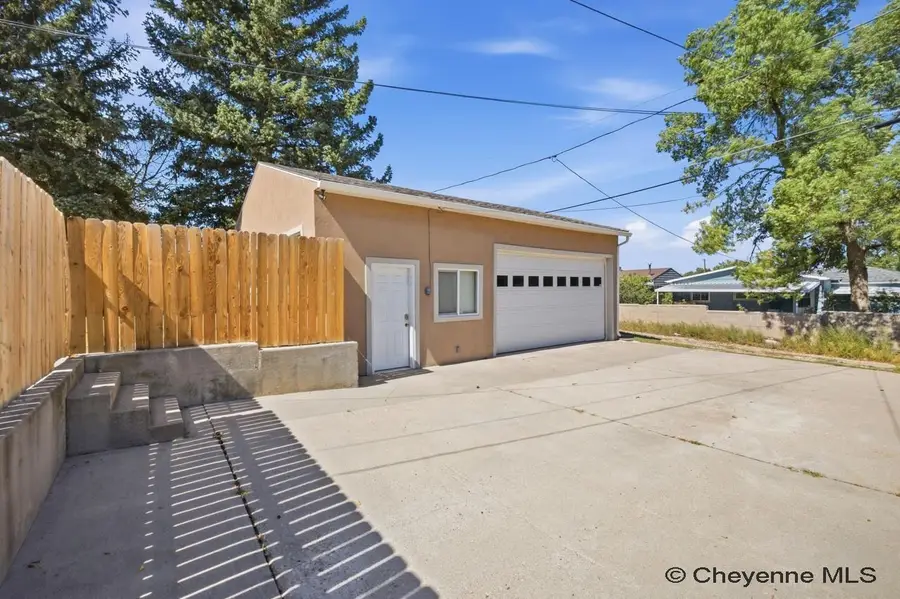 2532 E 15th St, Cheyenne, WY 82001 - #2