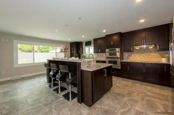 808 Virginia Ct, Cheyenne, WY 82009
