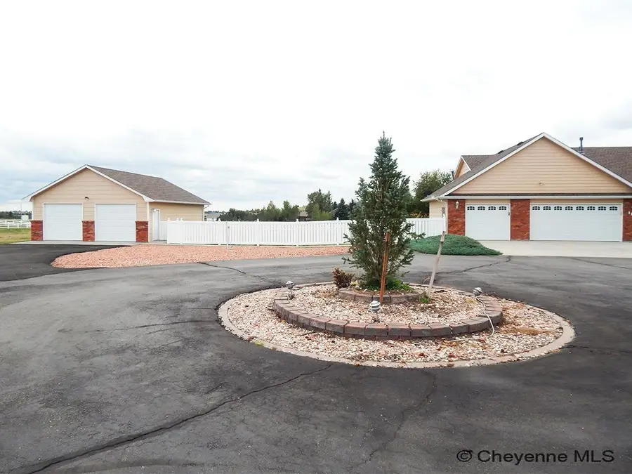 1113 Twin Mtn Rd, Cheyenne, WY 82009 - #3