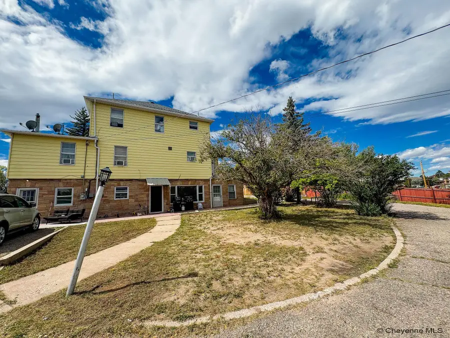 1815 Lilac Ct, Cheyenne, WY 82001 - #3