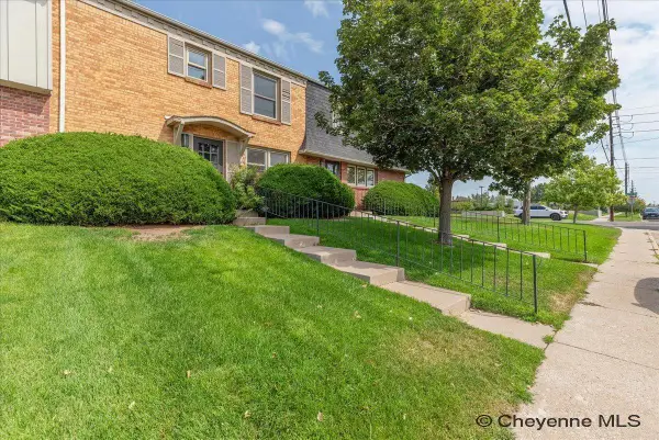 104 W 29th St, Cheyenne, WY 82001