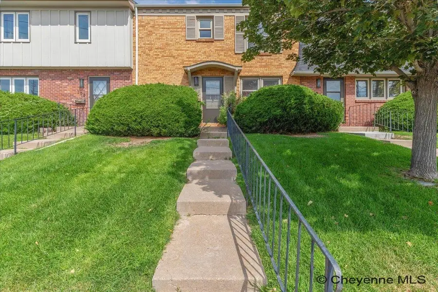 104 W 29th St, Cheyenne, WY 82001 - #2