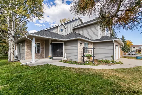 608 Rodeo Ave, Cheyenne, WY 82009