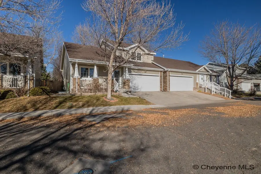 742 Cimarron Dr, Cheyenne, WY 82009 - #2
