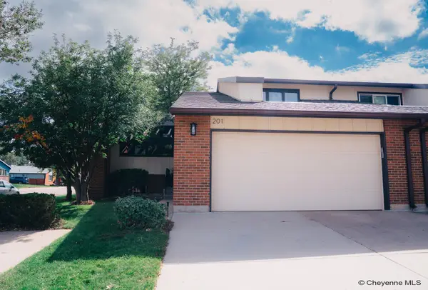 201 Cascade Ave, Cheyenne, WY 82009