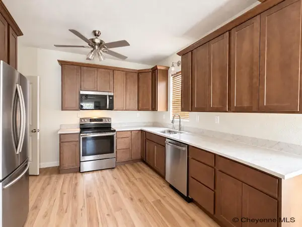 2809 Dillon Ave, Cheyenne, WY 82001