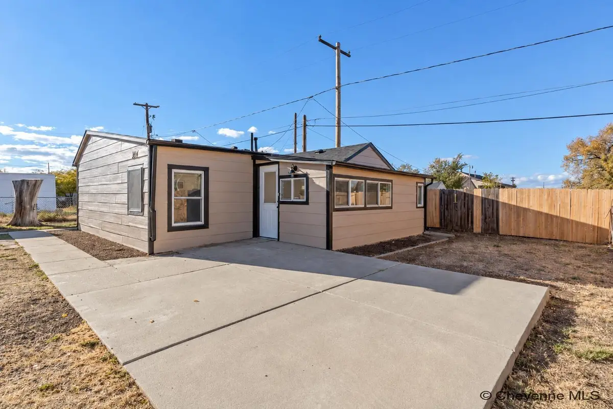 814 W 9th St, Cheyenne, WY 82007 - #1