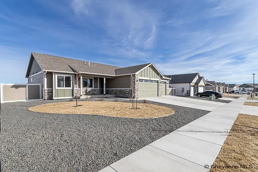 2134 Pack Saddle Rd, Cheyenne, WY 82007 - Image #2