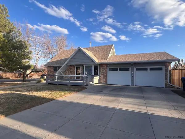 619 Gardenia Dr, Cheyenne, WY 82009