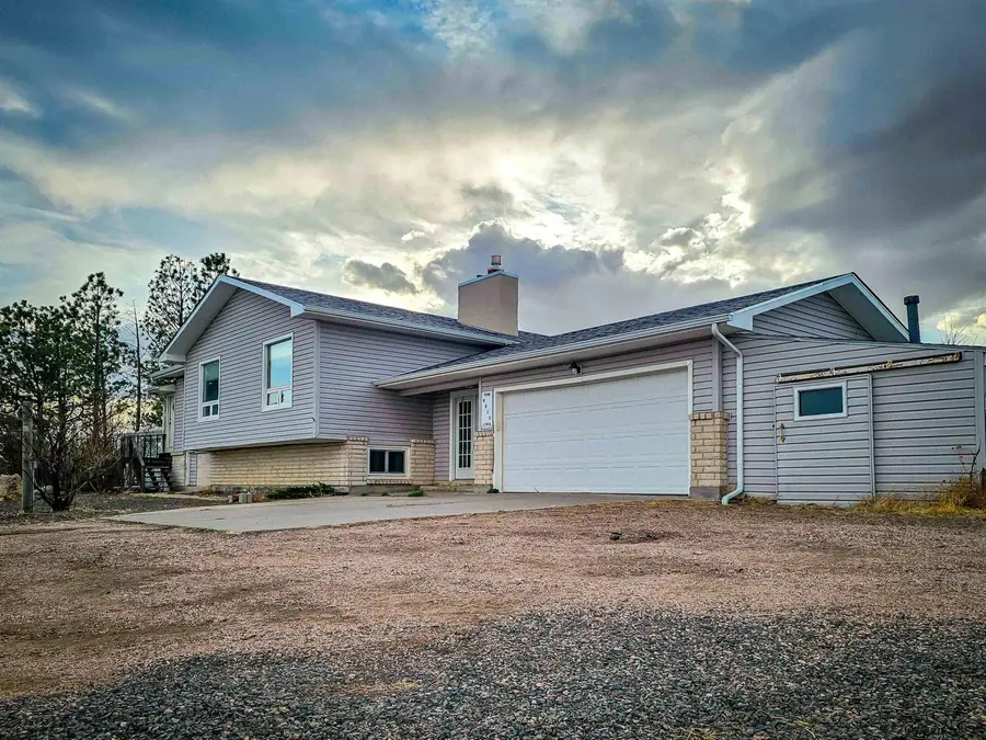 8012 Bobcat Rd, Cheyenne, WY 82009 - Image #3