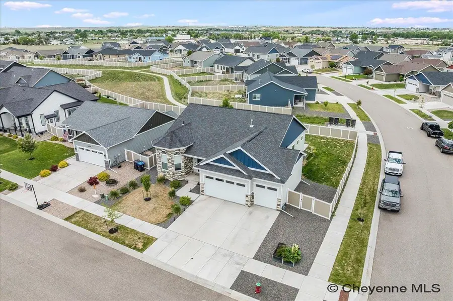 2200 Arrowleaf Dr, Cheyenne, WY 82007 - Image #2