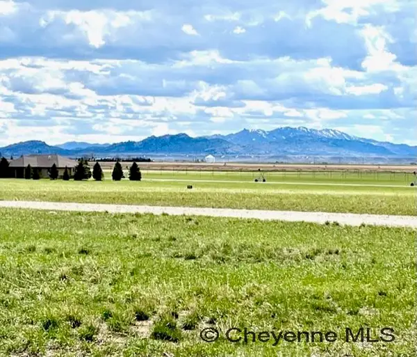 Lot 10 Pronghorn Rd, Wheatland, WY 82201