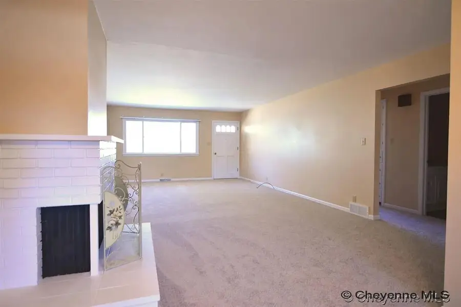 636 Western Hills Blvd #B, Cheyenne, WY 82009 - Image #3