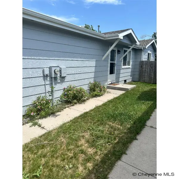 6031 Atlantic Dr, Cheyenne, WY 82001