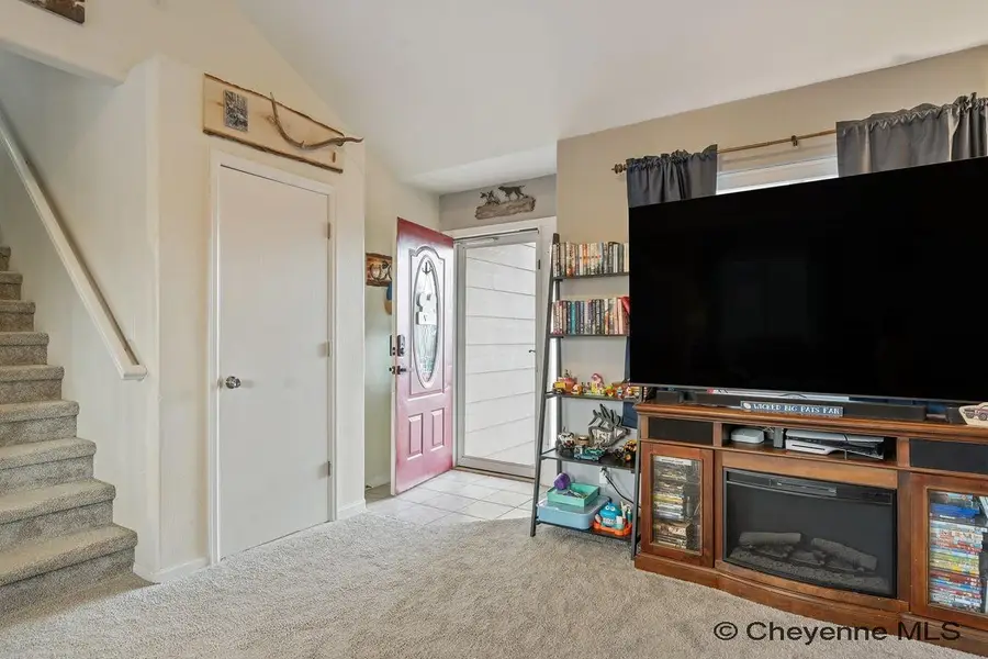 5246 Danielle Ct, Cheyenne, WY 82009 - Image #2