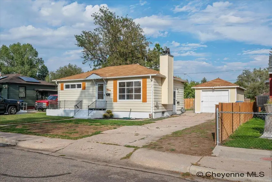 1869 Cherry Ct, Cheyenne, WY 82001 - Image #3