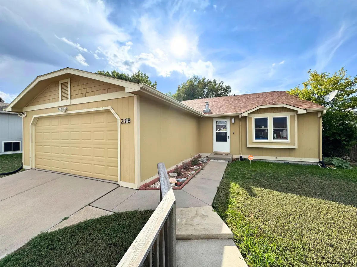 2318 Neal Ave, Cheyenne, WY 82007 - Image #1