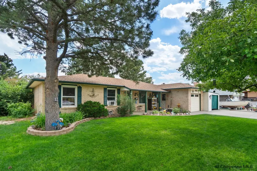 707 Arapaho St, Cheyenne, WY 82009 - Image #2