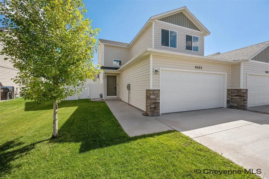 6505 Painted Rock Tr, Cheyenne, WY 82001 - Image #2