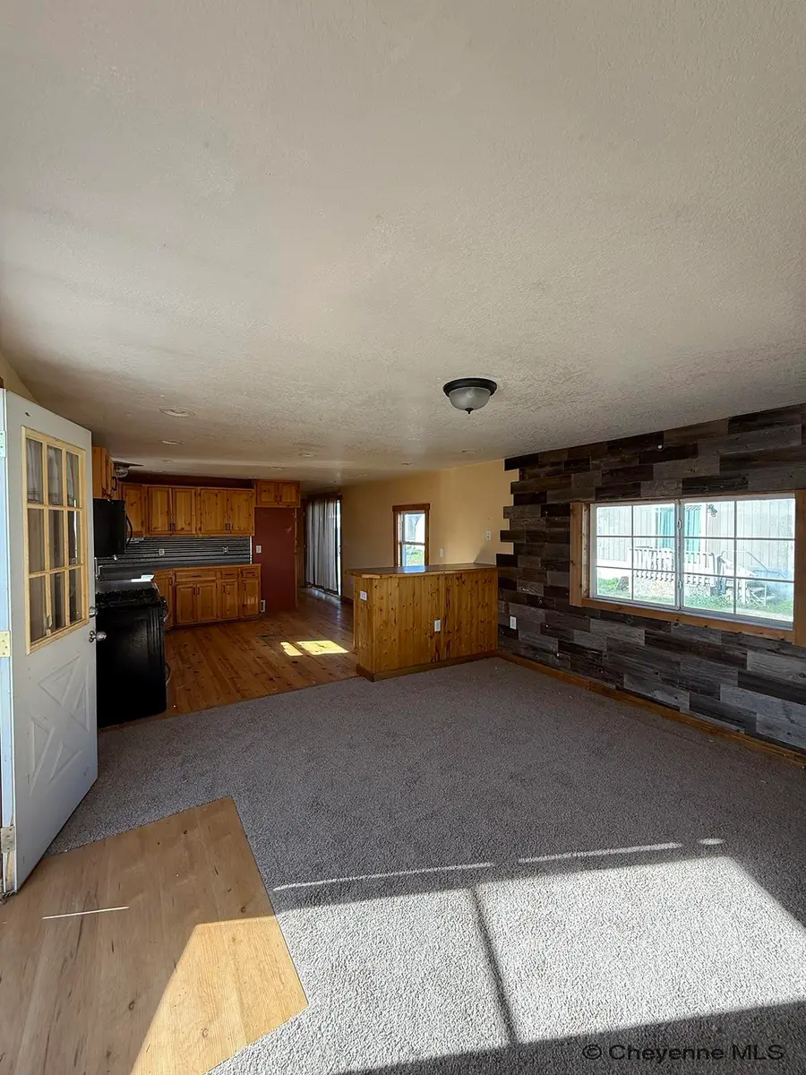 507 Dallas Rd, Cheyenne, WY 82007 - Image #3