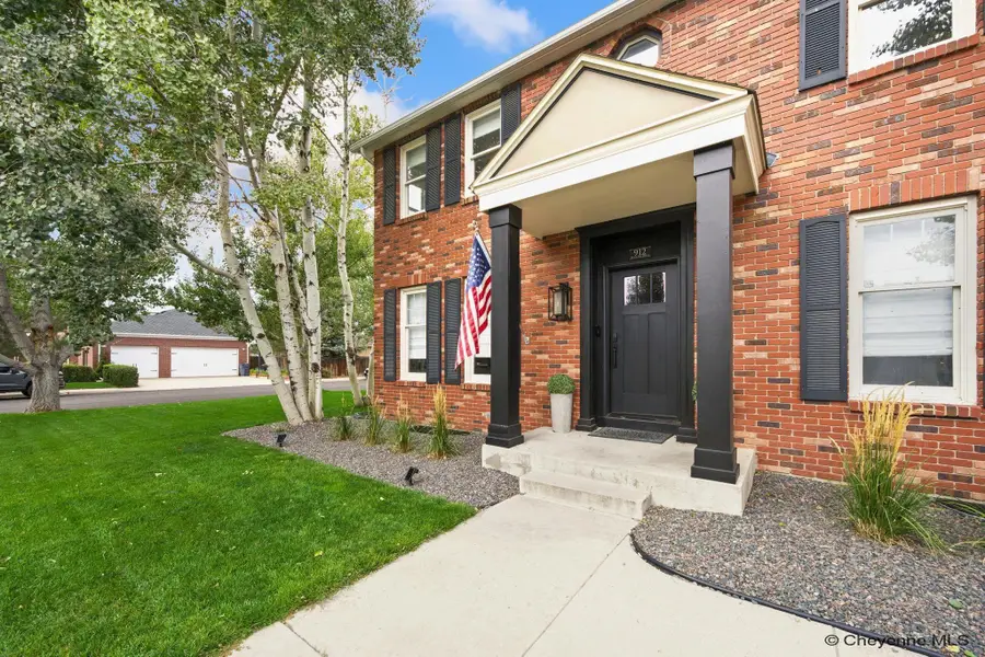 912 Brittany Dr, Cheyenne, WY 82009 - Image #2