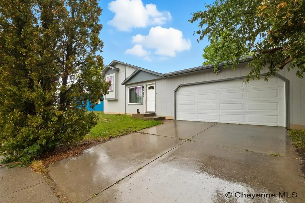 2305 Neal Ave, Cheyenne, WY 82007 - Image #1