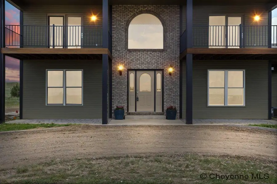 12611 Glencoe Dr, Cheyenne, WY 82009 - Image #2