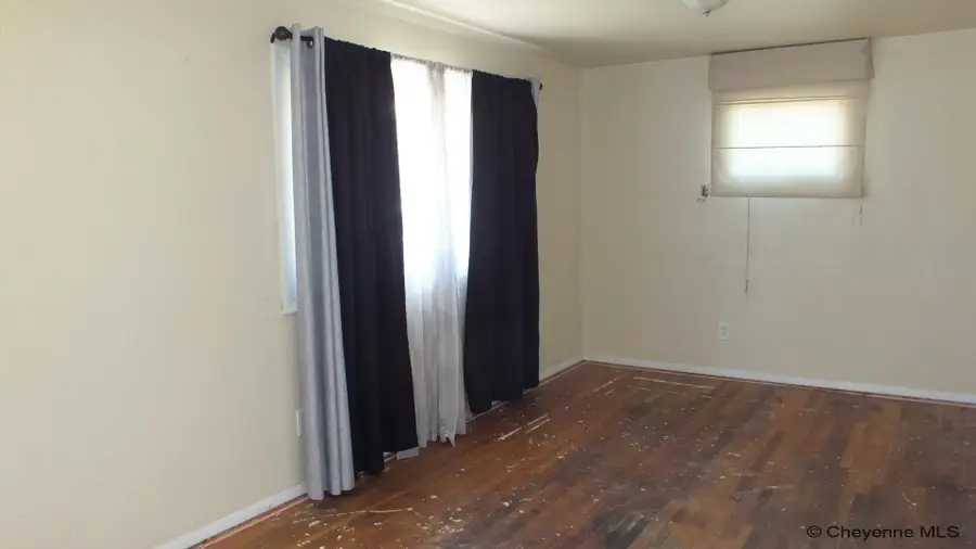 257 Mccomb Ave, Cheyenne, WY 82007 - Image #2