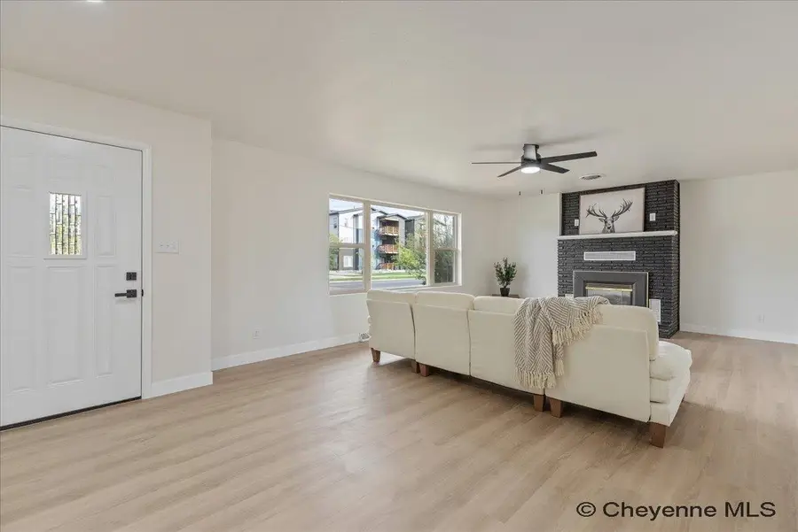 406 Avenue C, Cheyenne, WY 82007 - Image #3