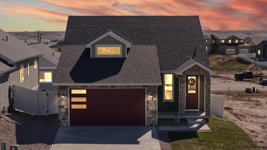7935 Golden Bell Trl, Cheyenne, WY 82001 - Image #2