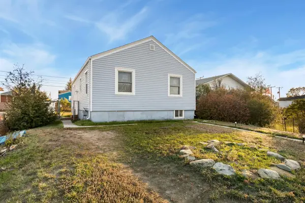 2119 E 11th St, Cheyenne, WY 82001