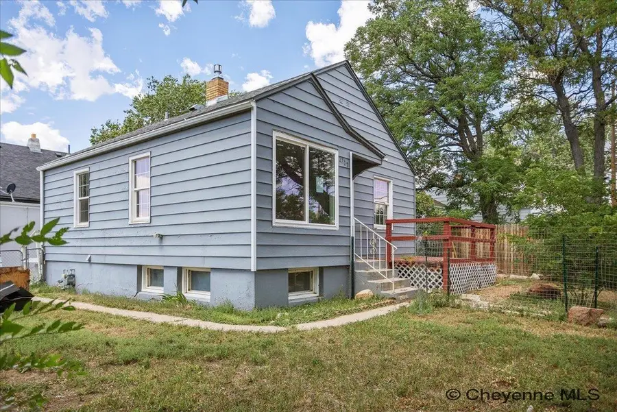 2702 Snyder Ave, Cheyenne, WY 82001 - Image #2