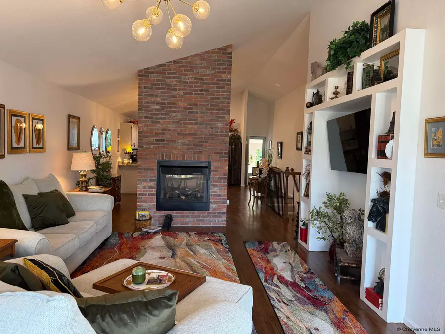 214 Palm Springs Av, Cheyenne, WY 82009-6104 - Image #2