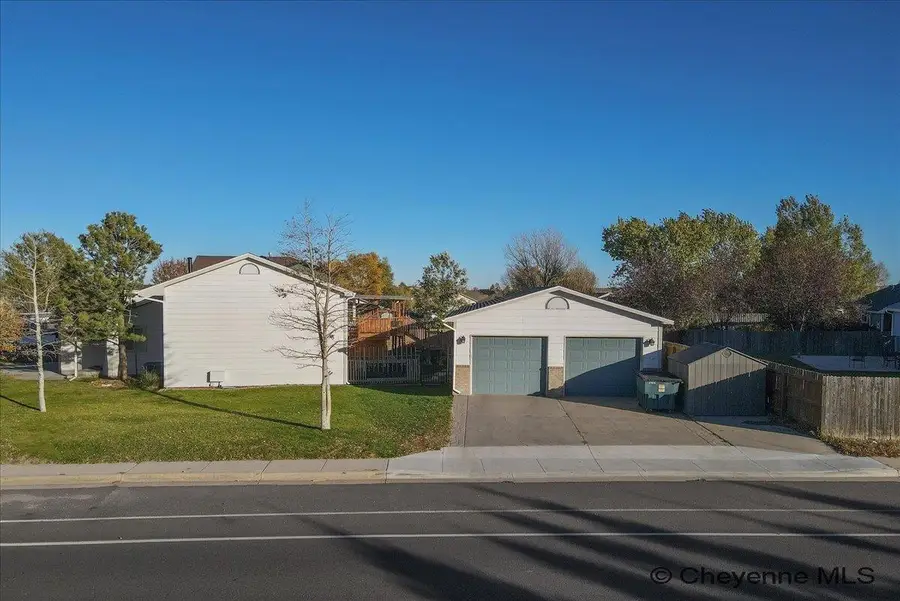 5709 E 13th St, Cheyenne, WY 82001 - Image #2