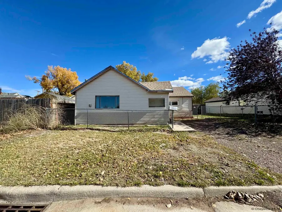 601 S Spruce St, Laramie, WY 82070 - Image #3