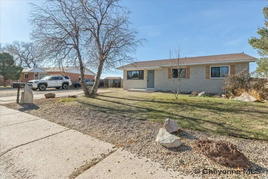 1426 Adams Ave, Cheyenne, WY 82001 - Image #2