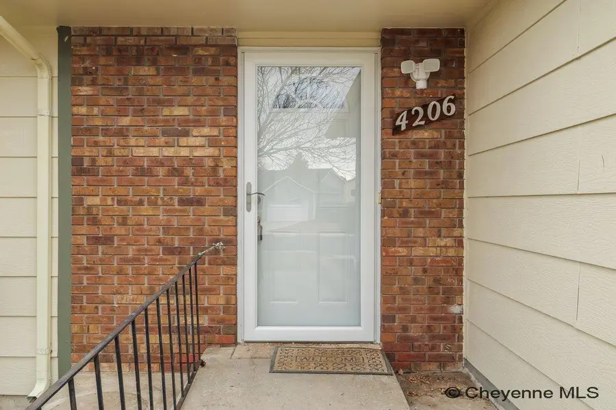 4206 Woodcrest Ave, Cheyenne, WY 82009 - Image #3