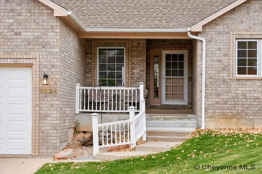 6224 Northview Dr, Cheyenne, WY 82009 - Image #2