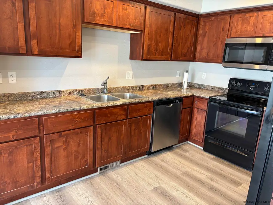 4048 Little Moon Trl, Laramie, WY 82070 - Image #3