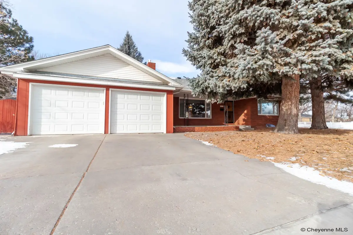 1518 Hot Springs Ave, Cheyenne, WY 82001 - Image #1