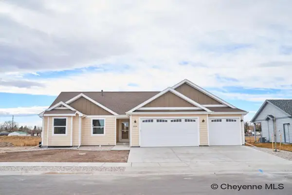 212 F Quarter Circle Loop, Cheyenne, WY 82007
