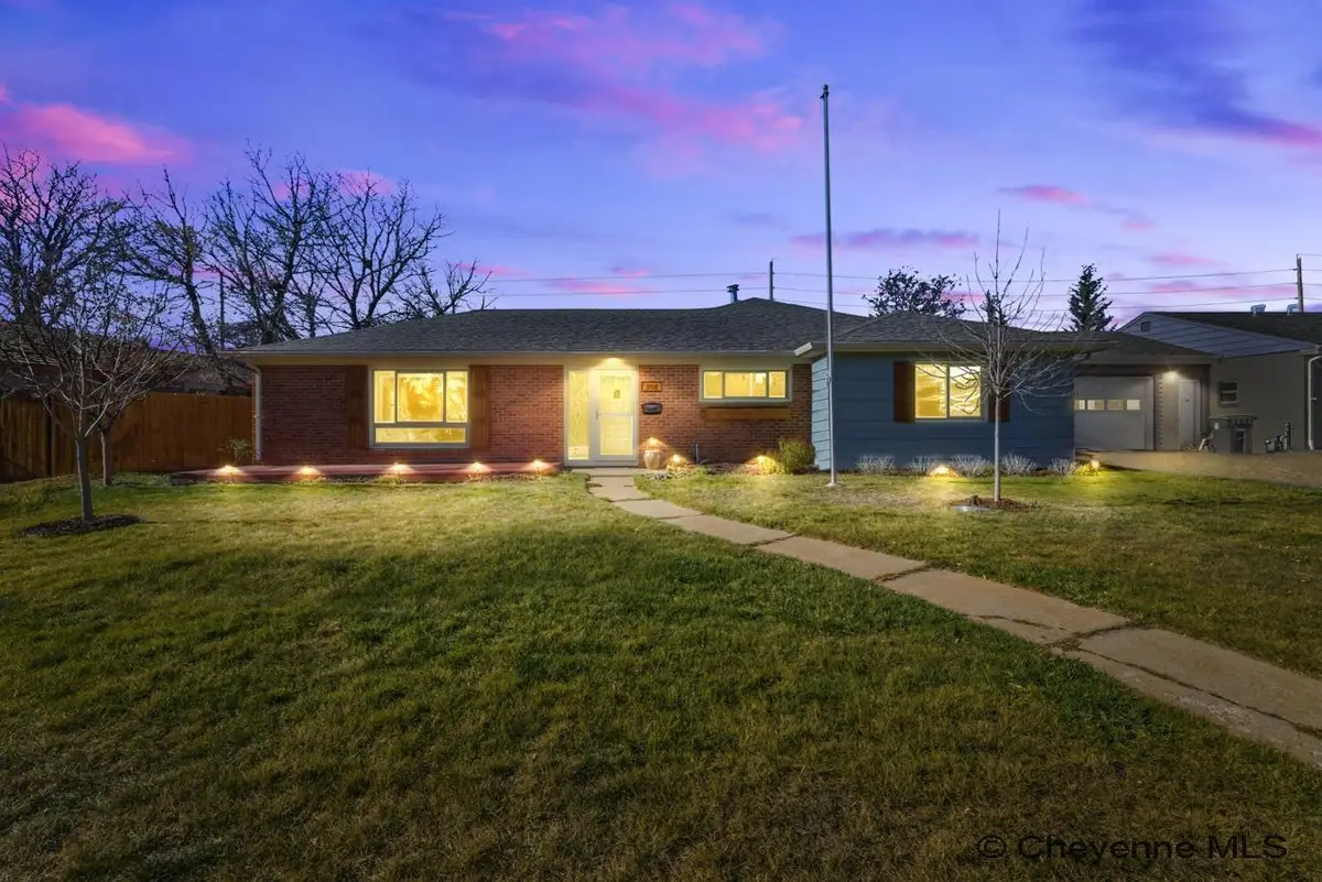 3908 Mccomb Ave, Cheyenne, WY 82009 - Image #1