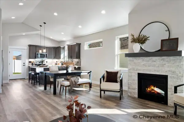 4005 Saddleback Ln, Cheyenne, WY 82001