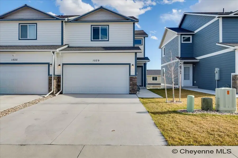 1529 Alyssaelaine Dr, Cheyenne, WY 82007 - Image #2
