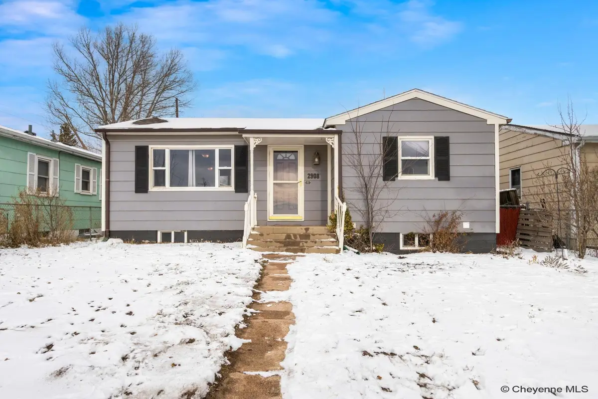 2908 E 8th St, Cheyenne, WY 82001 - Image #1