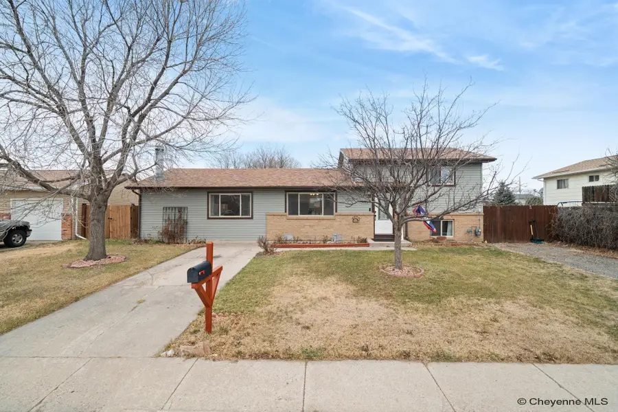 4508 Fontenelle Cir, Cheyenne, WY 82009 - Image #2